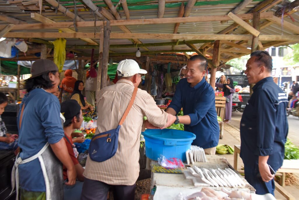 Gubernur NTB Tinjau Pasar Sengkol dan Pasar Rakyat Mandalika, Pantau Harga Jelang Idul Fitri