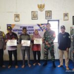 Berkah Ramadhan, Babinsa Koramil 11/Alh Bantu Penyaluran BLT DD Tahap II Tahun 2025