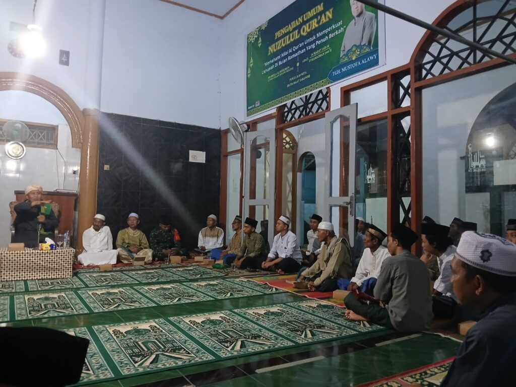 Babinsa Kelurahan Selong Hadiri Peringatan Nuzulul Qur’an di Mushalla Al-Muslimin Porda