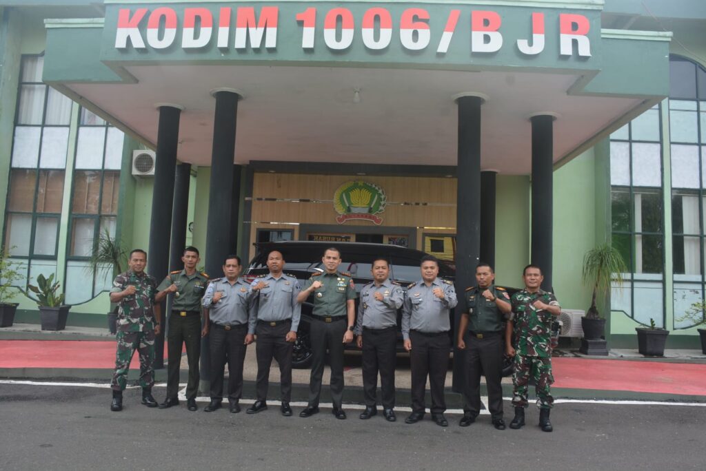 Jalin Kerja Sama melalui PKS ” Kalapas Kelas II-B Banjarbaru Silaturahmi ke Kodim 1006/Banjarbaru