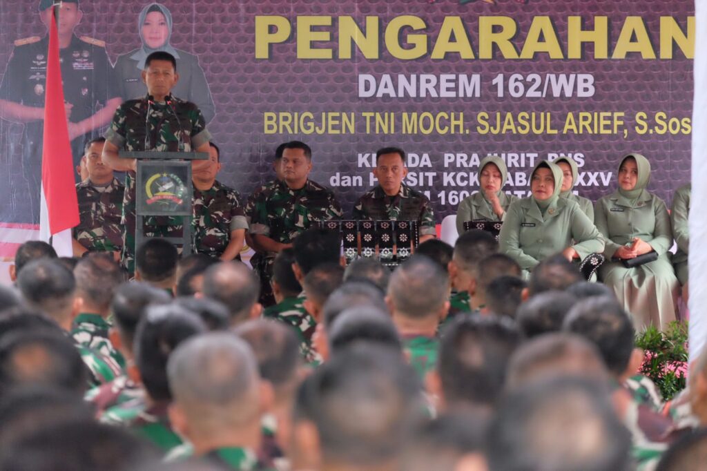 Danrem 162/WB Kunker Perdana : Sapa Hangat Prajurit, PNS dan Persit Kodim 1606/Mataram