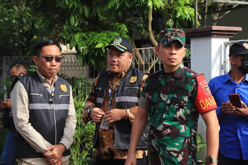 Babinsa Kodim 1006 Banjar   Kawal Pengamanan PSU Kota Banjarbaru 