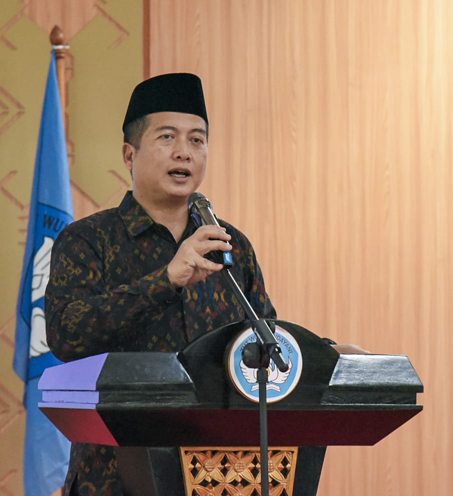 Hadiri Temu Akbar Alumni dan Pelantikan IKA Undiksha Wilayah NTB, Gubernur Miq Iqbal Ajak Alumni Berkontribusi Majukan NTB
