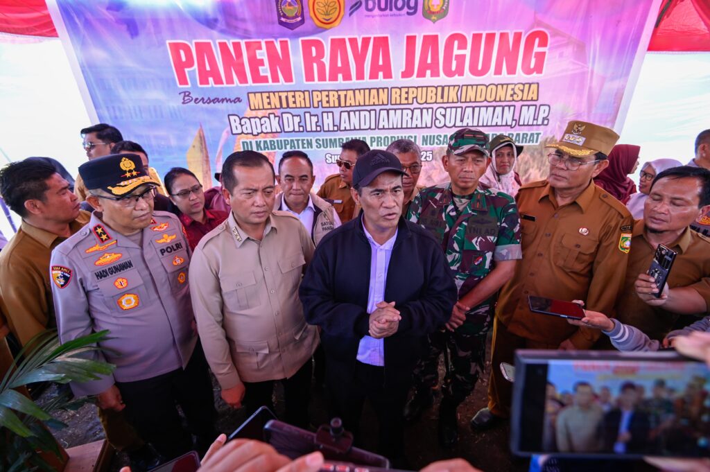 Panen Jagung Bersama, Mentan RI Optimis Gubernur NTB Mampu Jadikan Sumbawa sebagai Sentra Hilirisasi Pangan