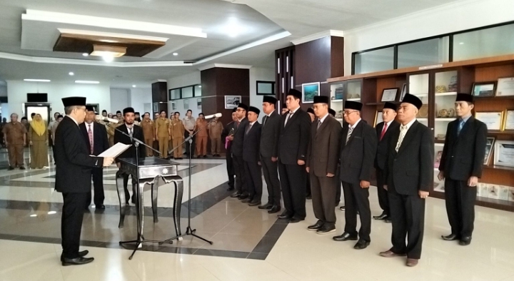 Gebrakan Baru! Bupati dan Wabup Lombok Timur Mutasi 13 Pejabat Eselon III, Siap Wujudkan Pemerintahan SMART