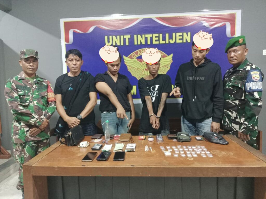 Kodim 1608/Bima Berantas Narkoba di Desa Penapali Woha