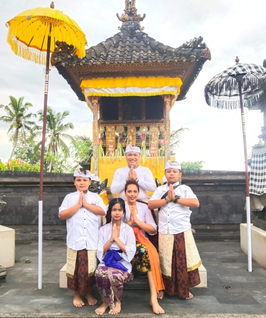 Makna Hari Raya Kuningan dalam Menumbuhkan Kesadaran Spiritual di Era Milenial