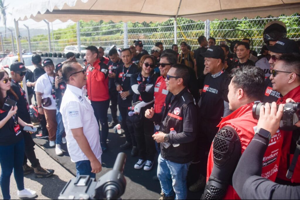 Hadiri Pembukaan Event Ducati Indonesia di Mandalika, Miq Iqbal : Destinasi Pariwisata di Pulau Lombok dan Sumbawa, Semua Harus Hidup !!!