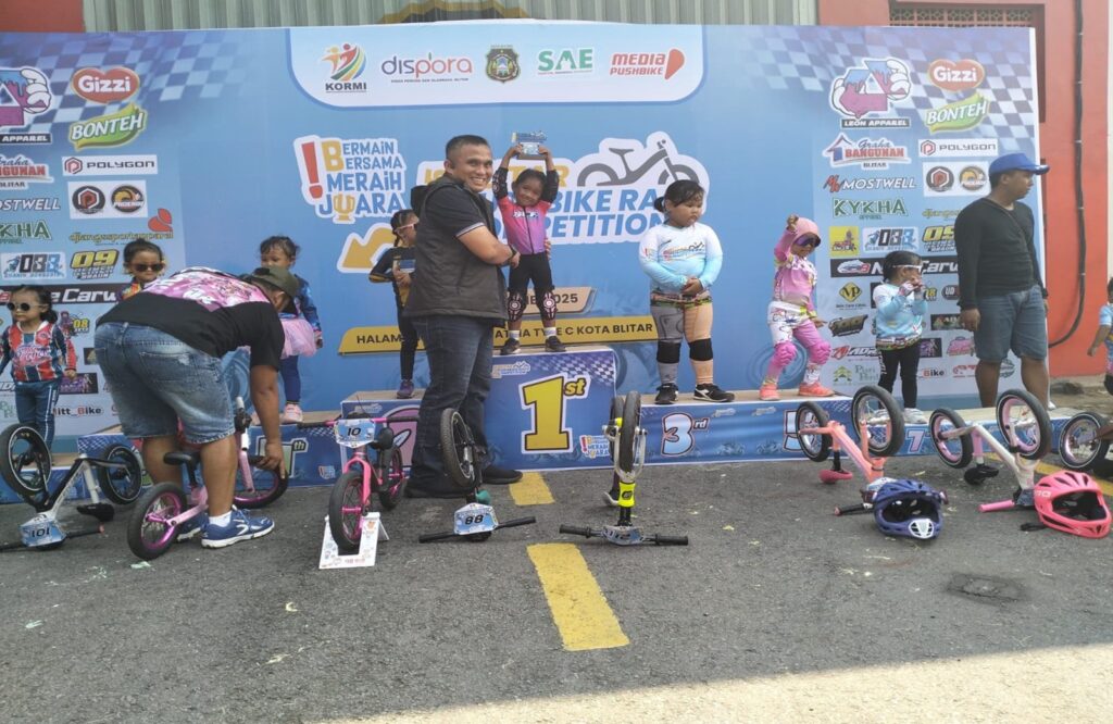 Cengkrama Forkopimda Hadirkan Senyuman Di Pushbike Competition Kota Blitar