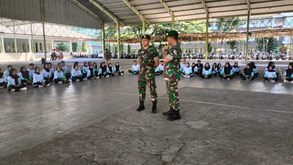 Bangun Karakter Calon Guru, Kodim 1615/Lotim Latih PBB Dasar di PPG Hamzanwadi