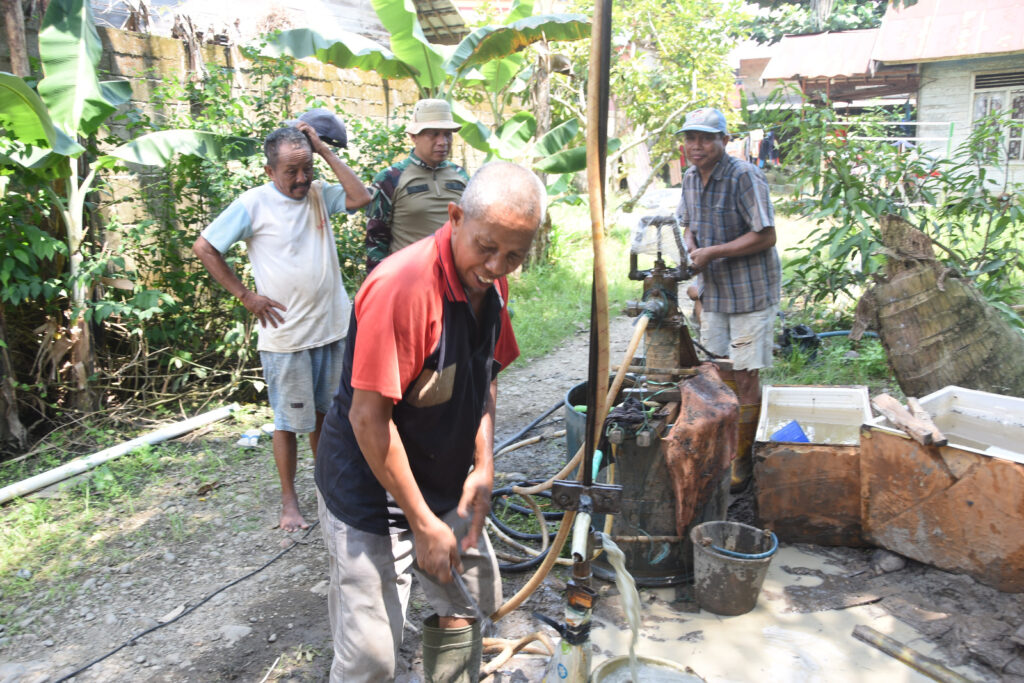 Program Unggulan KASAD TMAB Hadir di TMMD ke-124 Kodim 1002/HST