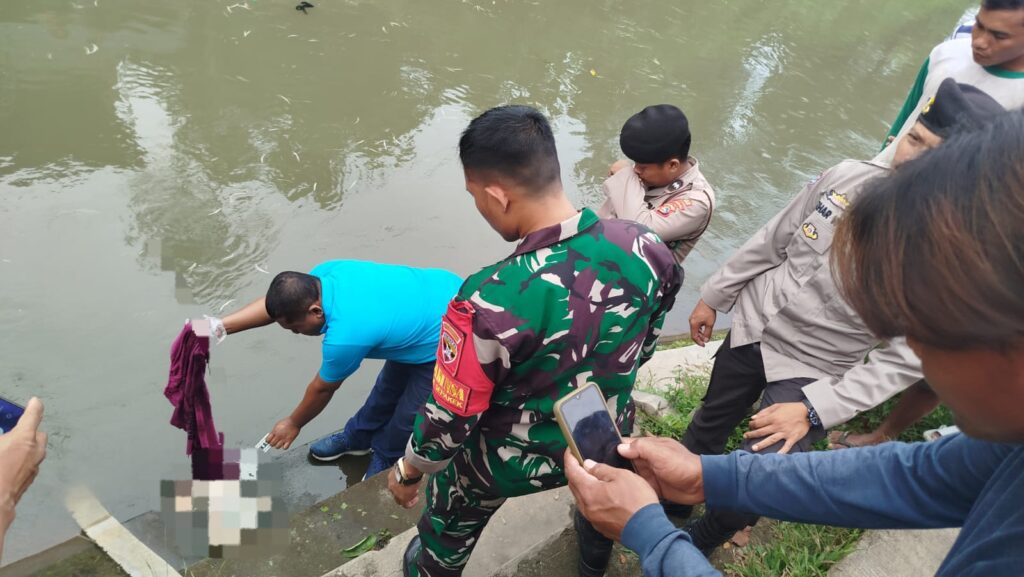 Polsek Peringgarata Olah TKP Penemuan Orok Bayi di Saluran Irigasi