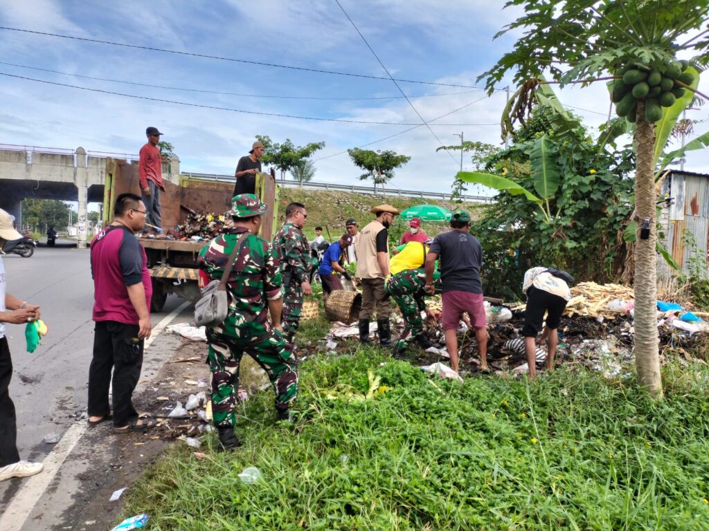 Aksi Gotong Royong TNI Wujud Kepedulian Lingkungan