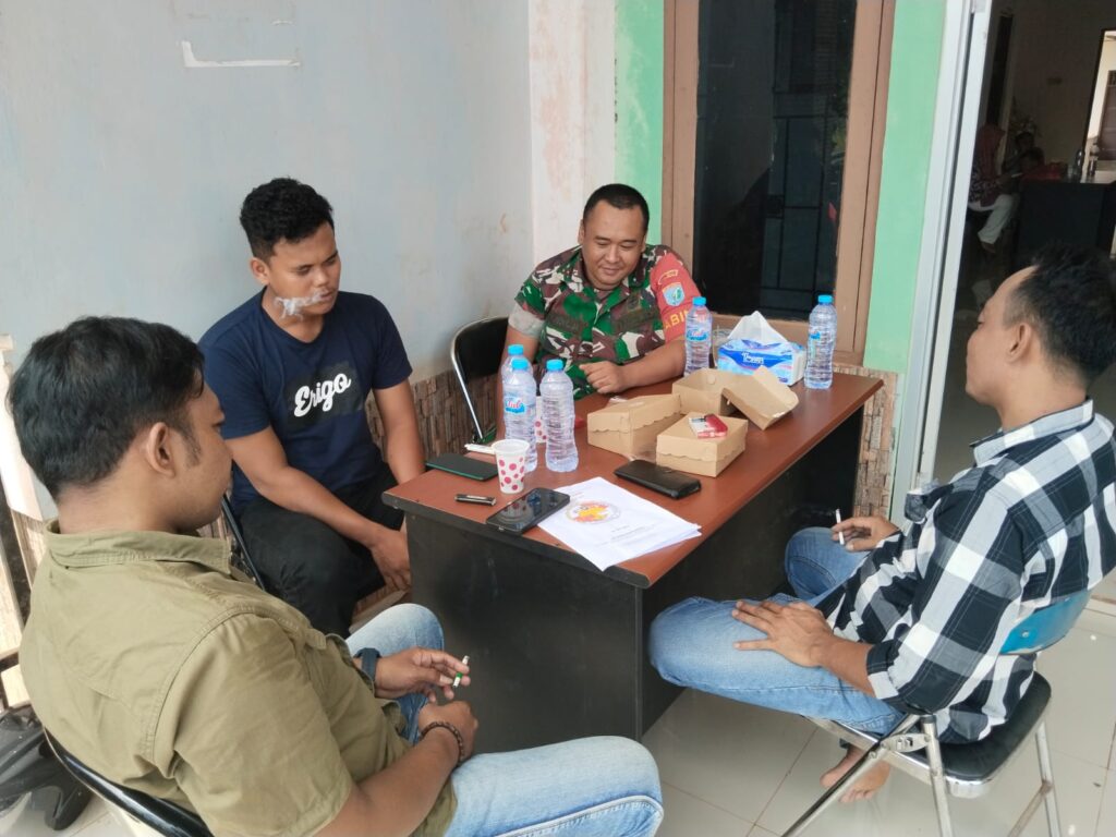 Jalin Silaturahmi dengan Warga Binaan,Babinsa Koramil 1015-12/Seruyan Tengah Laksanakan Komsos