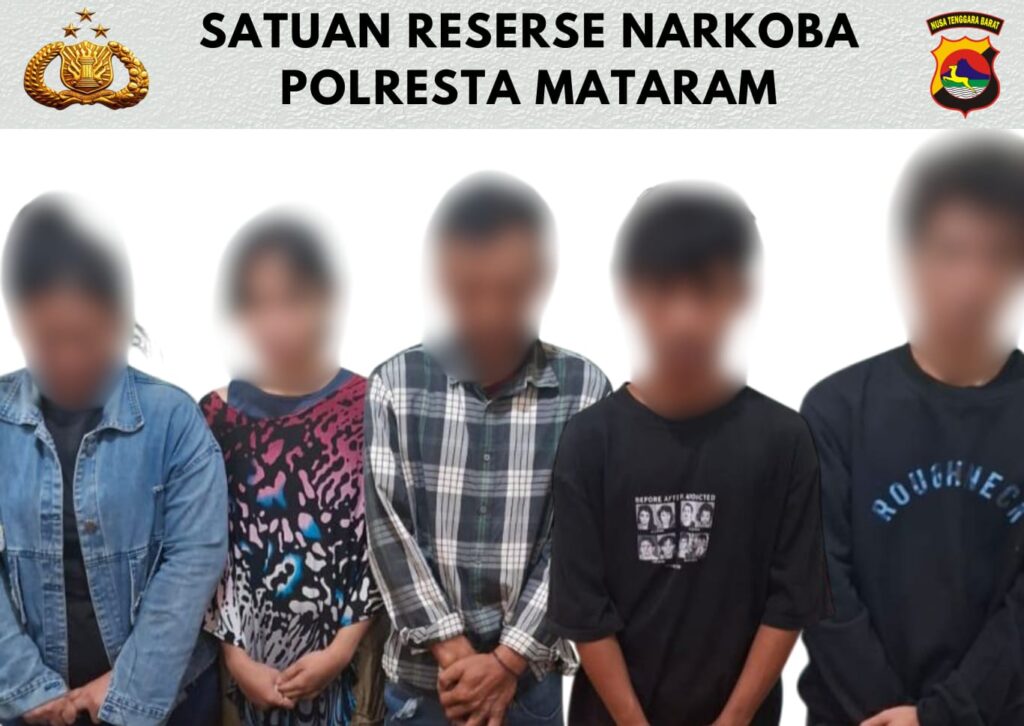 Penggerebekan Kos di Cakranegara, 5 Terduga Pelaku Narkoba Diciduk, Dua Perempuan Terlibat