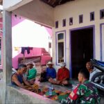 Babinsa Sikur Barat Jalin Komsos dengan Poktan Sekuntum untuk Tingkatkan Produktivitas Pertanian