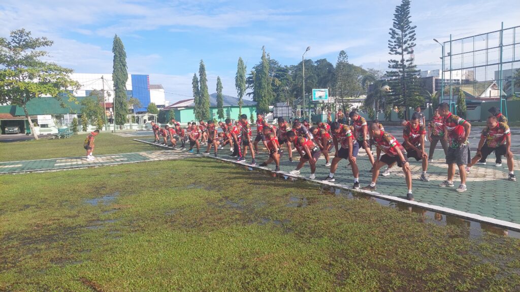 Jaga Kebugaran Tubuh Yang Prima,Personil Kodim 1015/Sampit Laksanakan Olahraga Bersama
