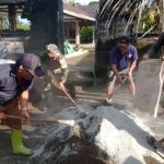 Harmoni Umat dan TNI Terwujud di Pura Pase Sesia