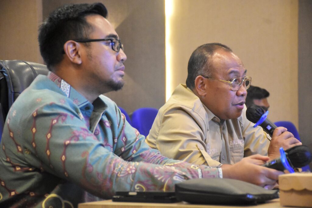 Lestarikan Hutan, Sekda NTB Dampingi Menhut RI Kunjungi Persemaian Modern Mandalika
