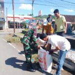 Sinergi TNI dan Warga Jaga Kebersihan Lingkungan Desa