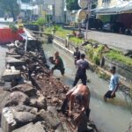 Sambut Musim Tanam, TNI dan Masyarakat Kompak Perbaiki Kerusakan Irigasi Pertanian