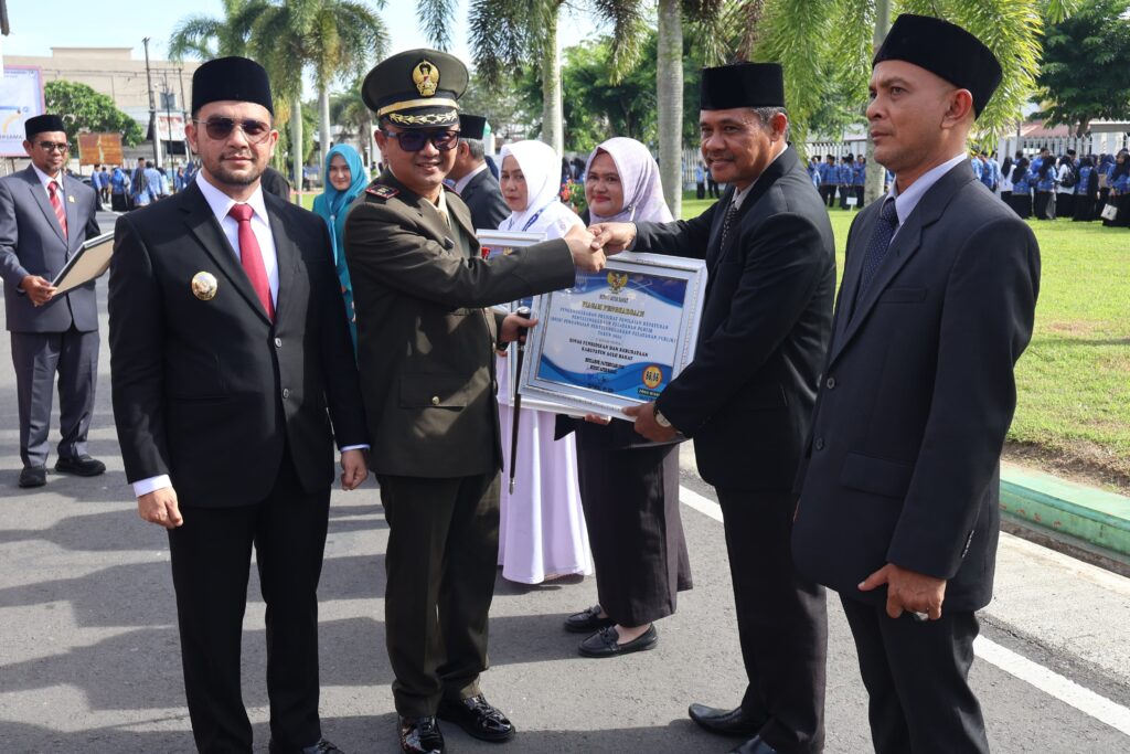 Dandim 0105/Abar Hadiri Upacara Peringatan Harkitnas Ke – 117 Tahun Di Kantor Bupati