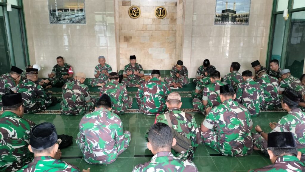Kodim 1615/Lotim Gelar Doa Bersama Peringati Hari Pahlawan dan HUT Bakti Kodam IX/Udayana ke-68