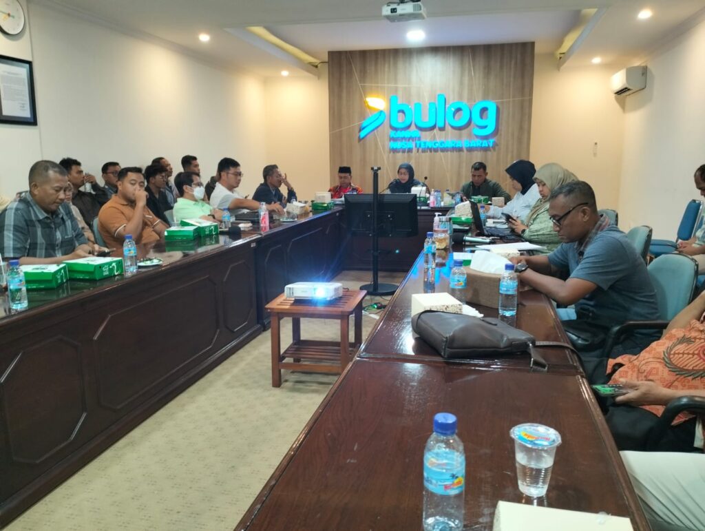 Bulog dan Pemda NTB Bahas Strategi Penyerapan Beras