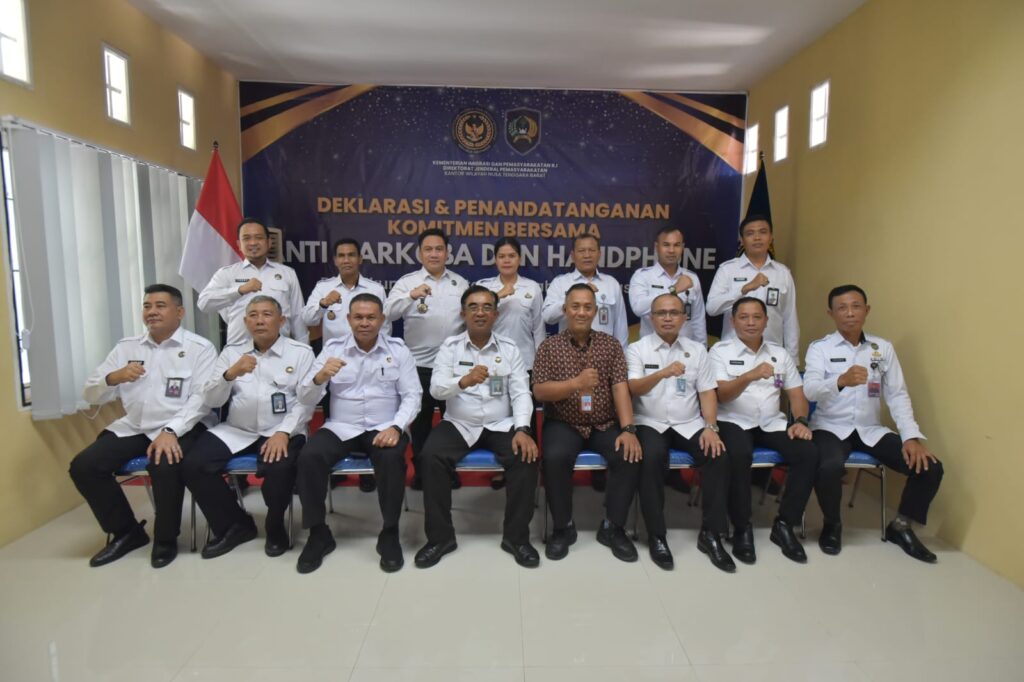 Perkuat Integritas, Kakanwil Ditjen Pas Beserta Ka. UPT Laksanakan Deklarasi Zero Narkoba Dan Telepon Genggam