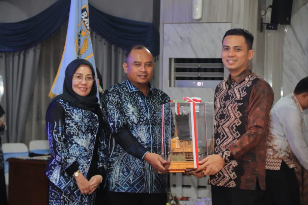 Dandim 1006/Banjar Hadiri Pisah Sambut Pengadilan Agama dan Pengadilan Negeri Martapura