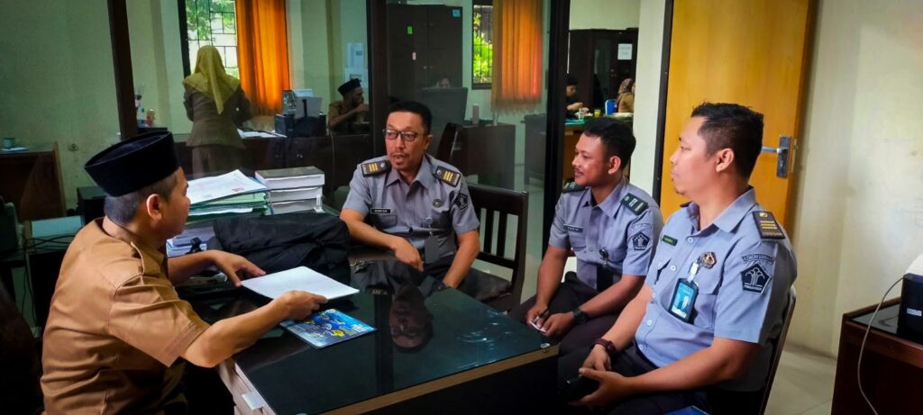 Menuju Akreditasi Klinik, Lapas Lombok Barat Terus Jalin Komunikasi Intensif Dengan Dikes Lobar