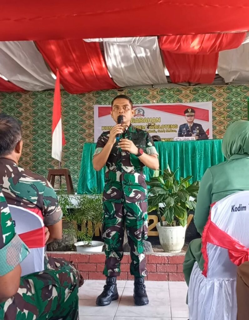 Terapkan Disiplin Dan Pengawasan, Dandim Loteng Ingatkan Prajurit Melalui Jam Komandan
