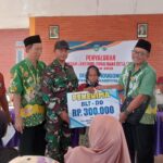 Babinsa Randugong Dampingi Penyaluran BLT-DD Tahun 2025 kepada 27 Warga Penerima Manfaat