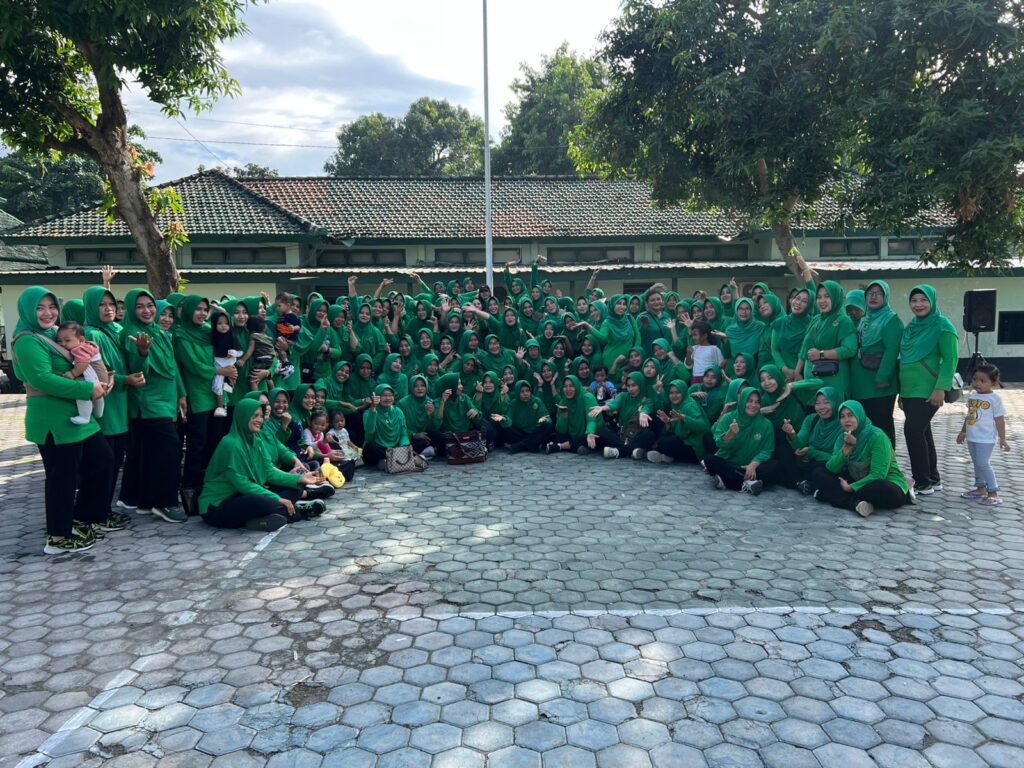 Persit Kodim 1615/Lombok Timur Laksanakan Senam Sehat Rutin di Hari Jumat
