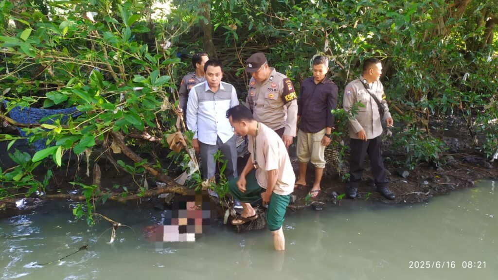 Polsek Praya Barat Olah TKP Penemuan Jasad Bayi di Bendungan Batujai