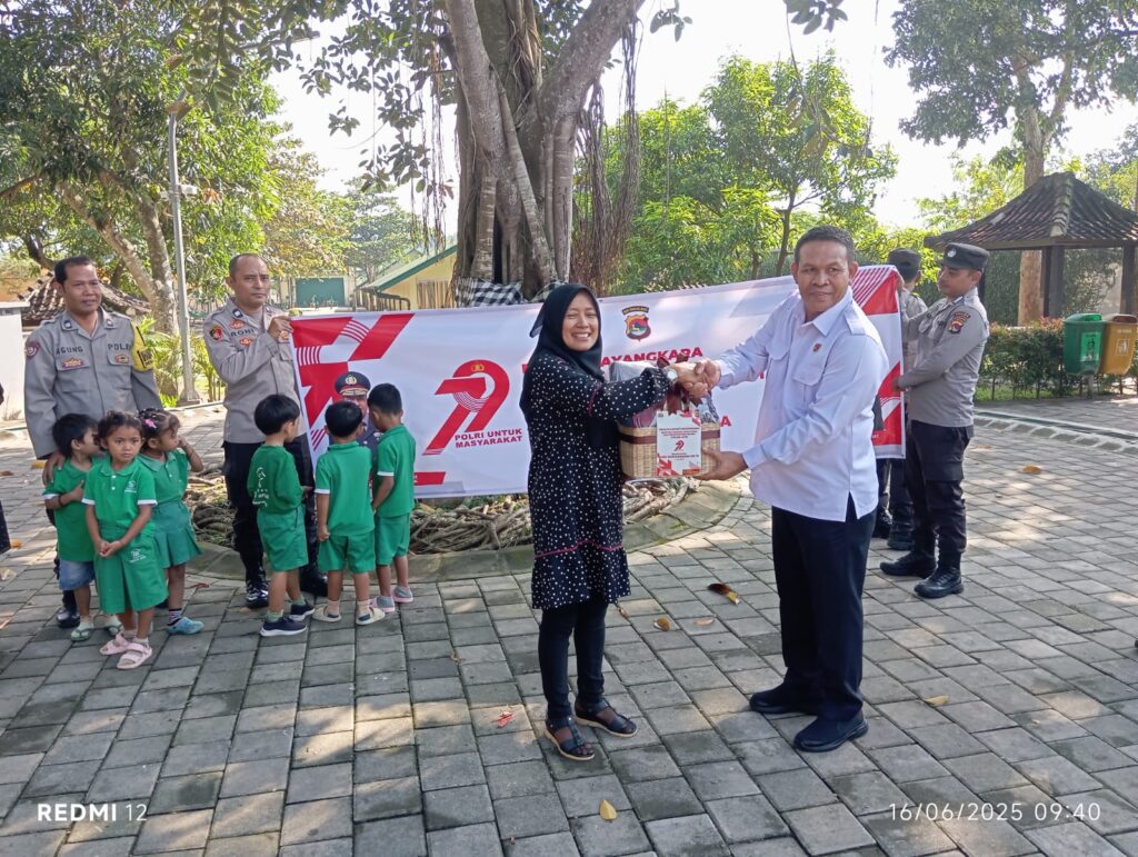 Sambut Hari Bhayangkara ke-79, Polda NTB Gelar Silaturahmi dan Tali Asih di Yayasan Peduli Anak