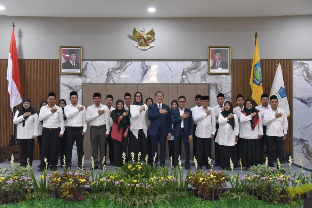 Lantik dan Kukuhkan Ketua Umum dan Pengurus LKKS, Gubernur NTB Miq Iqbal Komitmen Dukung Penuh Semua Kegiatan