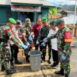 Pabung Kodim 0912/Kutai Barat Hadiri Pemusnahan Barang Bukti Miras di Pos Satgas Pamtas RI–Malaysia