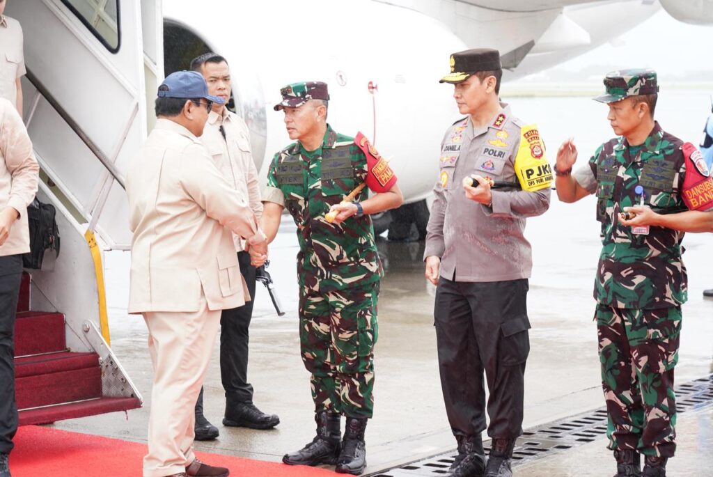 Pangdam IX/Udayana Sambut Kedatangan Presiden Prabowo di Bali