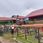 Anggota Koramil 06/Damai Lanjutkan Korve Pembuatan Mess