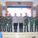 PARTISIPASI TNI DALAM DONOR DARAH HUT BHAYANGKARI KE-79 POLRES BANJAR