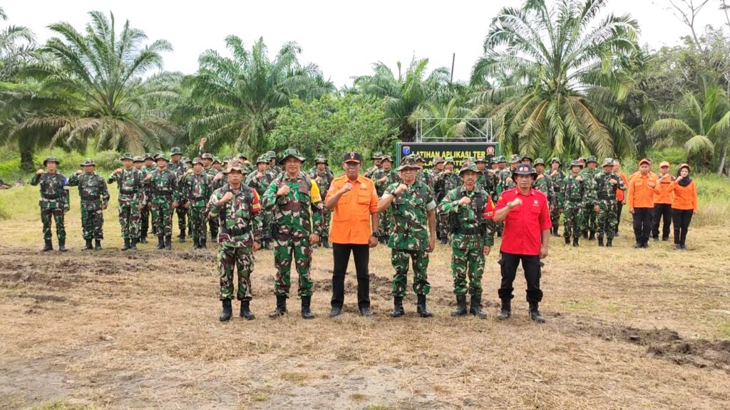 Kodim 1015/Sampit Gelar Simulasi Karhutla Bersama BPBD Kabupaten Kotim.