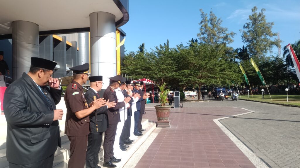 Kalapas Selong Hadiri Upacara Peringatan HUT Bhayangkara Ke-79