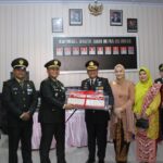 Geruduk Mapolres di Pagi Buta, Kodim Abdya Beri Kejutan HUT Bhayangkara ke-79