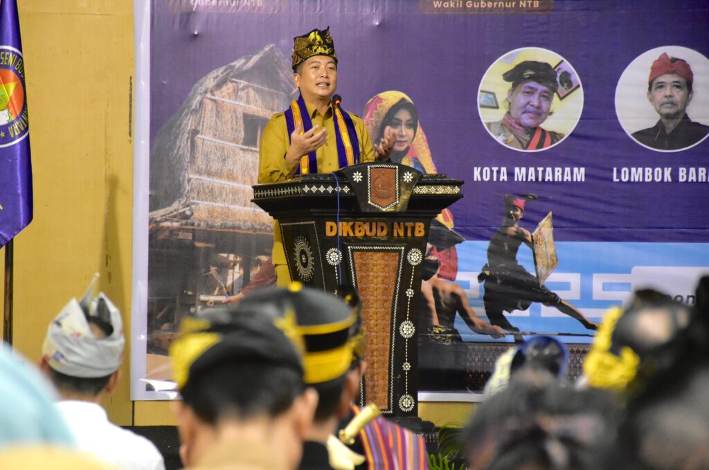 Pengukuhan Pengurus KSBN NTB, Gubernur Miq Iqbal Tegaskan Pentingnya Membangun Karakter Budaya
