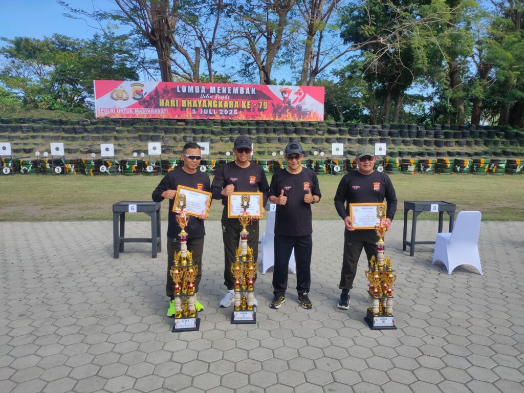 Dandim 1615/Lombok Timur, Raih Juara 1 Lomba Menembak Pistol Dalam Rangka Hari Bhayangkara ke-79 di Mako Satbrimob Polda NTB