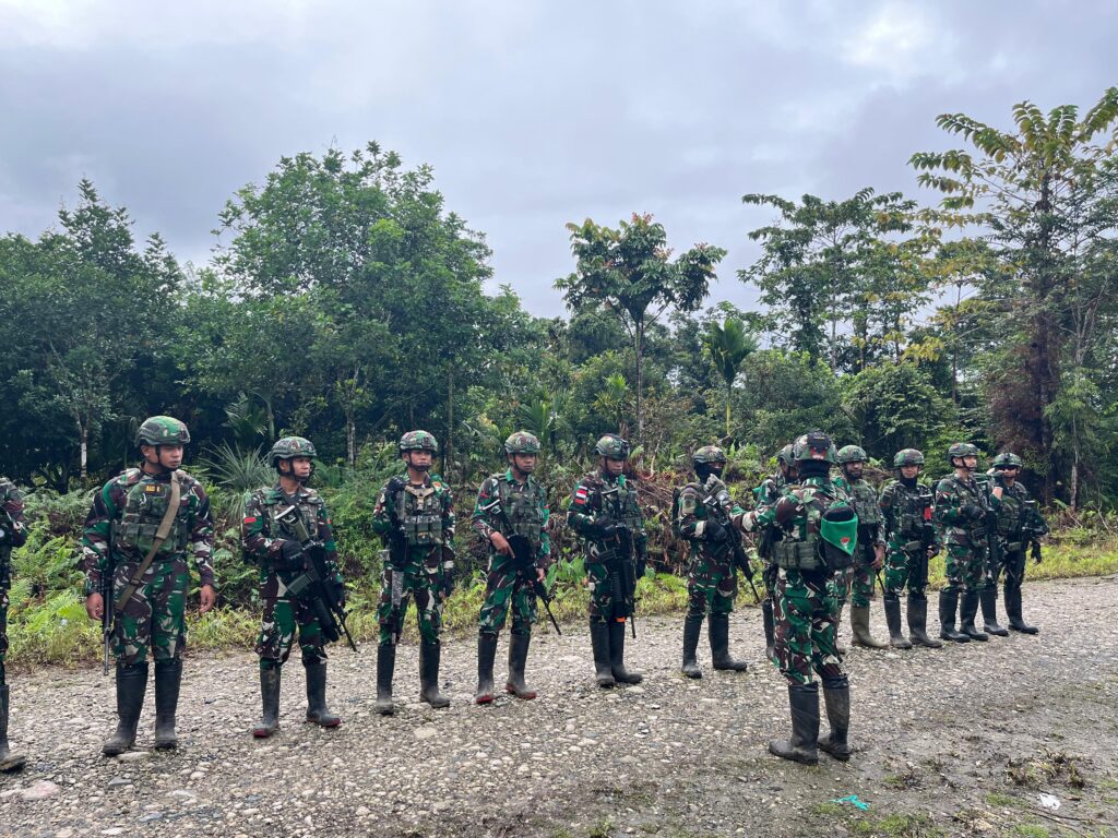 TNI dan Warga Bersatu dalam Iman: Pos Dinmot Gelar Ibadah Minggu Penuh Makna di Perbatasan